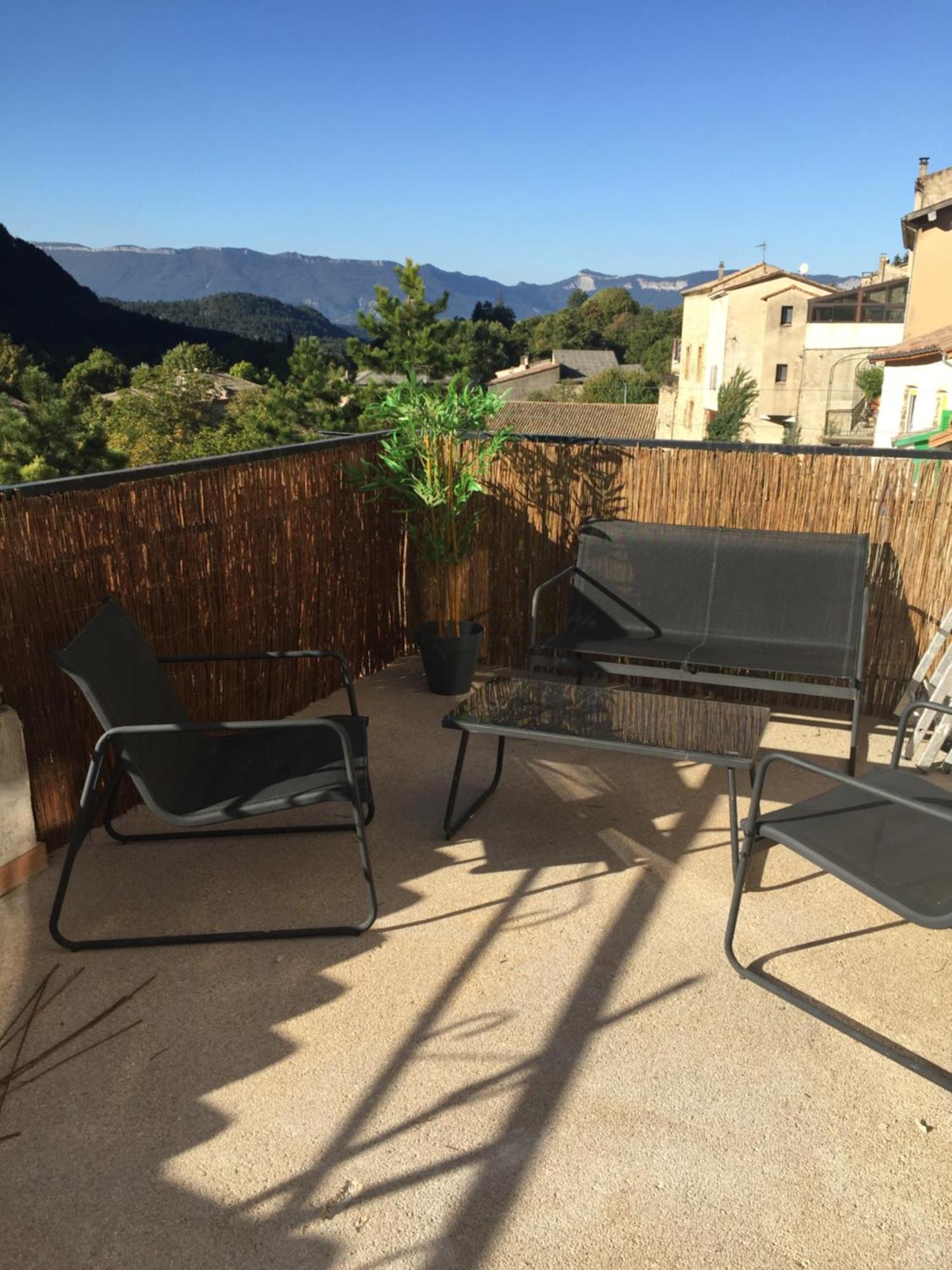 appartement 135m2 ,terrasse 45m2, 2 à 8 personnes Châtillon-en-Diois Extérieur photo